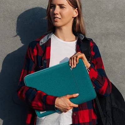 Produktbild von Famanu Laptop Tasche - Wasserabweisender Schutz für Laptops 13,3-13,5 Zoll