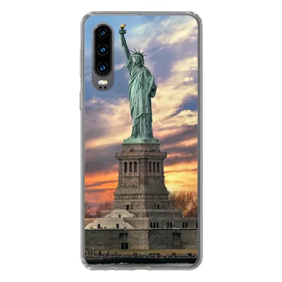 Produktbild von MuchoWow® Handyhülle Schutzhülle Hülle für Huawei P30 Freiheitsstatue in New York bei Sonnenuntergang Silikon Softcase Handy Hülle - Kartenbesitzer