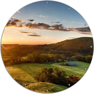 Produktbild von Wallario rundes Outdoor-Poster für Garten oder Balkon, Motiv Schlosspanorama in England bei Sonnenaufgang, 120 cm Durchmesser