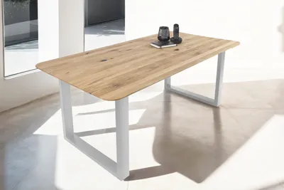 Produktbild von Refurbished Möbelretoure Esszimmertisch Schweizer Kante / runde Ecken massiv & geölt Eiche 200x100 silber U-Gestell Lotte