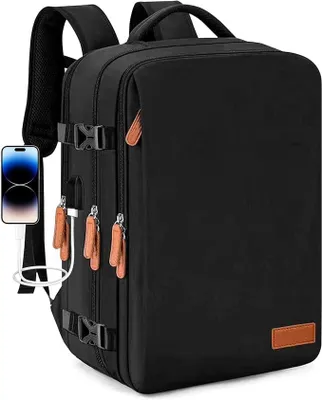 Produktbild von Ein Handgepäck- oder Reiserucksack mit Laptopfach und USB-Ladeanschluss