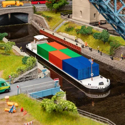 Produktbild von Faller 131013 - H0 - Flussfrachter mit Containern - Neu