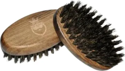 Image de Petite brosse à barbe My Beard, noyer