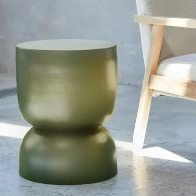 Produktbild von sweeek - Beistelltisch, Sofaende, Nachttisch aus Metall, Ø32 x H 42 cm - Grün