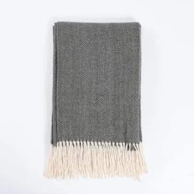 Produktbild von HOME DELUXE Wolldecke MILA Anthrazit - 140 x 200 cm | Wolldecke Anthrazit, Decke Anthrazit, Kuscheldecke Anthrazit,