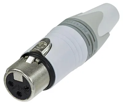 Obrázok produktu pre NEUTRIK® XLR, 3-pinový, kovový, káblový konektor s technológiou spájkovania, postriebrené kontakty, priamy, biely