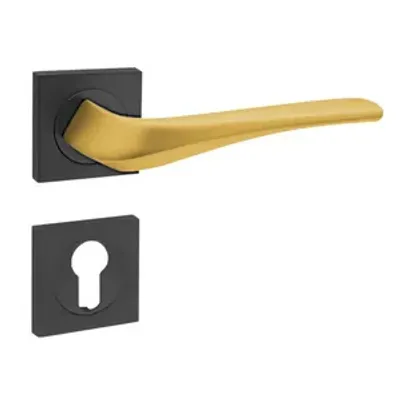 Produktbild von DOMINO Türgriff Drückergarnitur PZ - Profilzylinder Set | quadratische Rosette | Türklinke für Zimmertür, Bürotür, Kellertür & Innentür| Türbeschläge aus Aluminium| Schwarz/Gold Türdrückergarnitur | ADEL-QR BLACK/ K-GOLD MATT