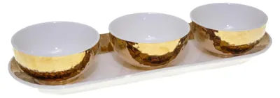 Produktbild von Set aus 3 weißen und goldenen Schälchen auf einem Tablett