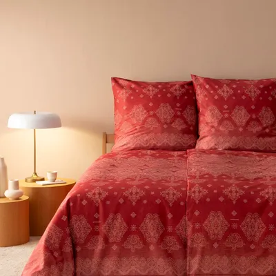 Produktbild von Bassetti Satin-Bettwäsche-Garnitur KERALA Farbe R1 BORDEAUX Größe 135x200+80x80