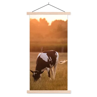 Produktbild von MuchoWow® Textilposter Kuh - Sonne - Tiere 60x120 cm mit holzfarbenen Rahmen - Holz