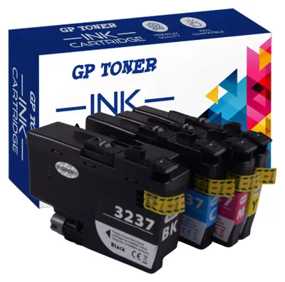 Four ink cartridges are shown in front of a box with the brand name and product type.