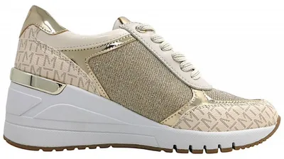 Imagen del producto de Zapatos de mujer de la marca Marco Tozzi, tipo botín con cordones, color beige, para uso casual