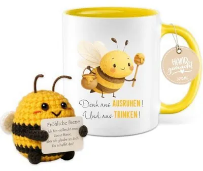 Produktbild von Tasse mit Strick-Deko Biene 325ml Geschenk Einschulung Geburtstag Kinder Erwachsene