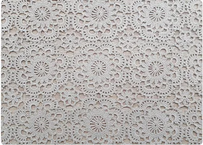 Produktbild von Spitzenartige Blumen – Bodenschutzmatte – Stuhlunterlage 140x100 cm – Rutschfest – Hartbodenmatte