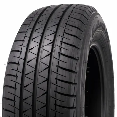 Zdjęcie produktu dla Opony YOKOHAMA 215/65 R15 104T BLUEARTH VAN RY55