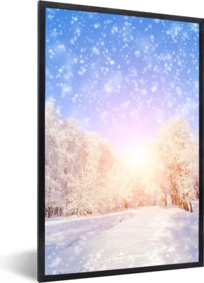 Produktbild von MuchoWow® Gerahmtes Poster Schnee - Sonne - Winter 60x90 cm - Poster mit Schwarzem Bilderrahmen Wandposter Rahmen Foto Bilder - Kunst