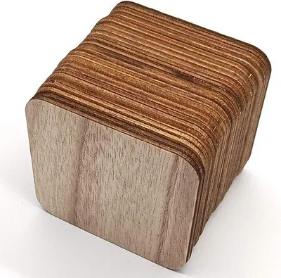 Produktbild von Famanu Holzscheiben 30 Stück, 10 cm, unbehandelte quadratische Holzscheiben für DIY-Projekte