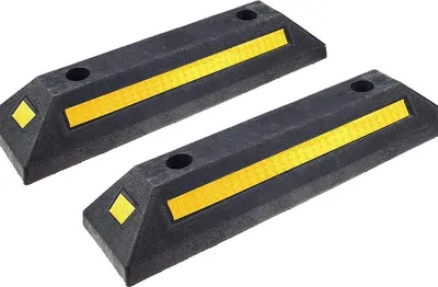Immagine prodotto di 2 x barriera in gomma per parcheggio - 53,5 x 13 x 8,9 cm ferma ruota per parcheggi e garage - distanziatore - aiuto al parcheggio soglia di parcheggio aiuto al parcheggio - tappo per garage con riflettore