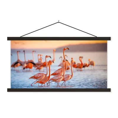 Produktbild von MuchoWow® Textilposter Flamingo - Tiere - Wasser - Rosa 90x45 cm mit schwarzem Rahmen - Klemmleisten