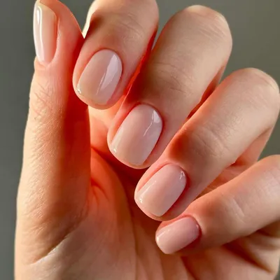 Produktbild von Kurze Squoval Press on Nails Natural Nude Glossy Kunstnägel mit Nagelkleber