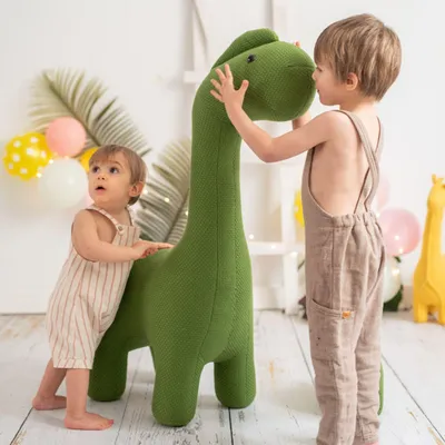 Produktbild von Crochetts Großes Dinosaurier-Plüschtier mit Zusatzsitz für Kinder LT-R01 – 100 x 24 x 93 cm MAXI