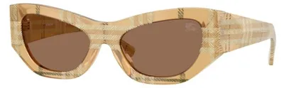 Zdjęcie produktu dla Okulary damskie Burberry, model Be4450U415773