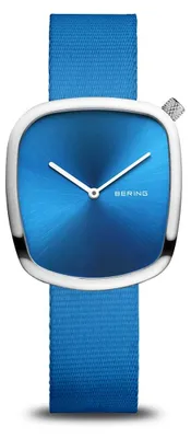 Produktbild von BERING Damen Quarz Uhr | Armbanduhr 30 mm silbernes Edelstahlgehäuse und blaues