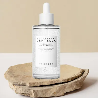 Produktbild von Skin1004 Madagascar Centella Aufhellendes Serum Tone Brightening Capsule Ampoule 100 ml