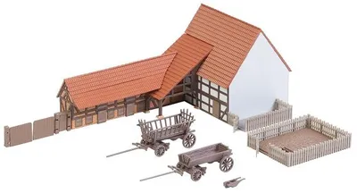Productafbeelding van Faller 232371 Landbouwgebouw met accessoires, tijdperk I