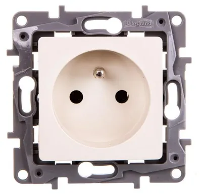 Produktbild von NILOE Einzelsteckdose mit/ohne 16 A 250 V creme 764640