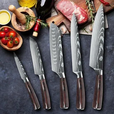 Productafbeelding van Famanu Keukenmessen Set - Inclusief koksmes, universeel mes, Santoku mes en schilmes - Roestvrij staal - Keukenaccessoires