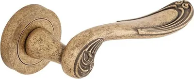 Produktbild von Innentürgriff aus Zink in Antik Messing, Design Tosca Kollektion Chiara