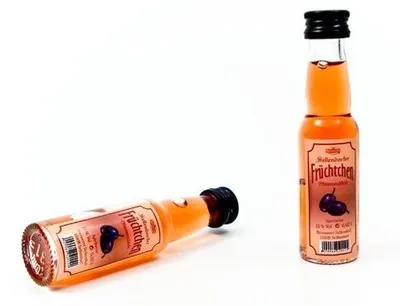Produktbild von Sellendorfer Früchtchen Pflaumenlikör (2 cl / 15% vol.)