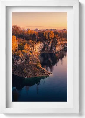 Produktbild von Krakau, Zakrzówek-See im Herbst– Wandbild mit Rahmen – Gerahmtes Bild  – Wanddekoration – 20x30 cm – Weiß