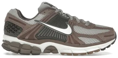 Produktbild von Nike Zoom Vomero 5 Mink Brown - EU 47.5