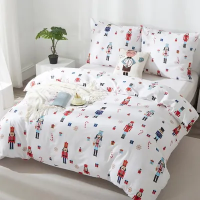 Zdjęcie produktu dla Zestaw pościeli świątecznej 220x200 cm z satyny bawełnianej - elegancja i komfort na zimowe wieczory