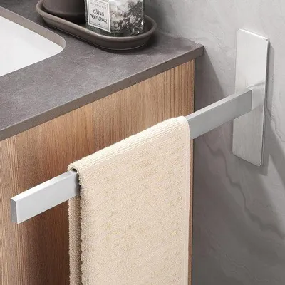 Productafbeelding van Handdoekhouder zonder boren, zelfklevend, 38 cm, handdoekrek van 304 roestvrij staal, geborsteld zilver, rechthoekig, wandmontage voor badkamer en keuken, ruimtebesparend en stijlvol