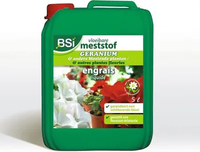 Produktbild von Flüssiger Mineraldünger für Buchsbaum – Wasserlösliche Spurenelemente – 5 l