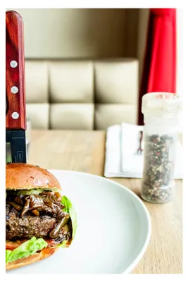 Produktbild von Grillspachtel aus Edelstahl - Spachtel für Smash Burger und Grillen auf Teppanyaki, Feuerplatte oder Gasgrill