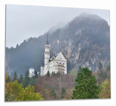 Produktbild von Wallario Herdabdeckplatte aus Glas, Größe 60 x 52 cm 2-teilig, Motiv Schloss Neuschwanstein in Bayern