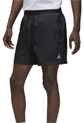 Produktbild von Nike Jordan Ess Badeshorts aus leichtem, atmungsaktivem Material mit Jumpman-Logo