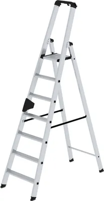 Imagen del producto de Escalera de pie MUNK con reposapiés ergonómico, 7 escalones