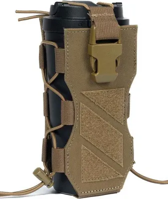 Produktbild von Famanu Flaschenhalter - Robuster und praktischer Halter für Outdoor-Aktivitäten