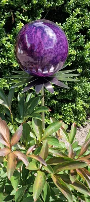 Produktbild von Blütenzauber Milano Rosenkugel 15 cm Edelstahl violett Gartenstecker Deko mit Stab 80 cm