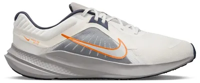 Produktbild von Nike Quest 5 Sail Thunder Blue Light Iron Ore Total Orange - EU 48.5