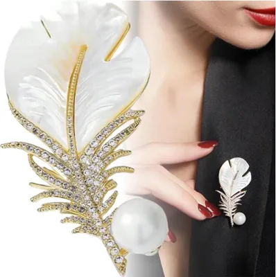 Image de EDIBAZZAR | Broche avec zircones, plume dorée, perle, aiguille à plumes