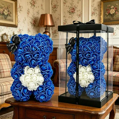 Kunstblumenbär, handgefertigt, Rosenbär, 100 Blüten, blau-weiß