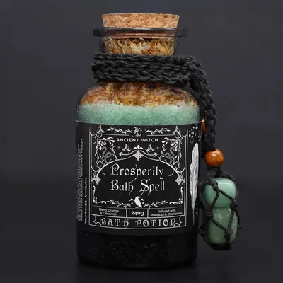 Productafbeelding van Oude toverdrank voor een magisch bad en een amulet van aventurijn kristal - voor voorspoed