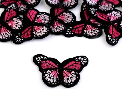 Produktbild von 3 Aufbügler  Aufnäher Schmetterling  30x40mm  Applikation schwarz himbeere  Schmetterling