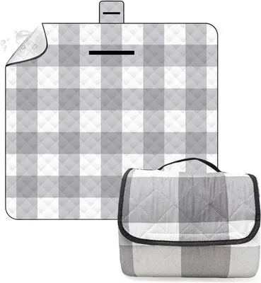 Produktbild von Famanu Picknickdecke extra groß 200 x 200 cm - wasserfest, sandabweisend, isoliert